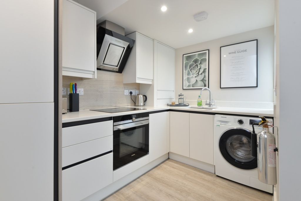 Property photo 3 of 11 3344215