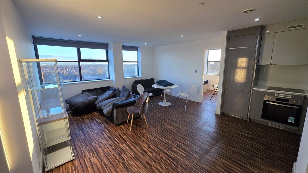 Property photo 3 of 14 Living Room