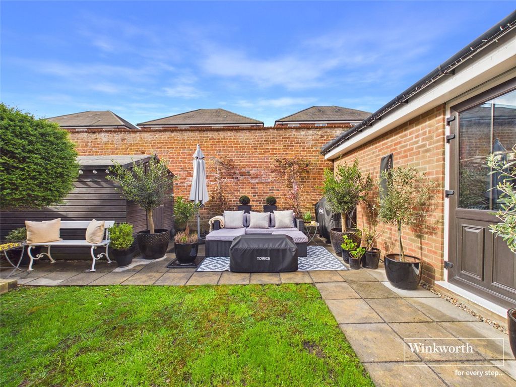 Additional image 5 of 5 bed town house for saleTutor Crescent, Earley, Reading RG6