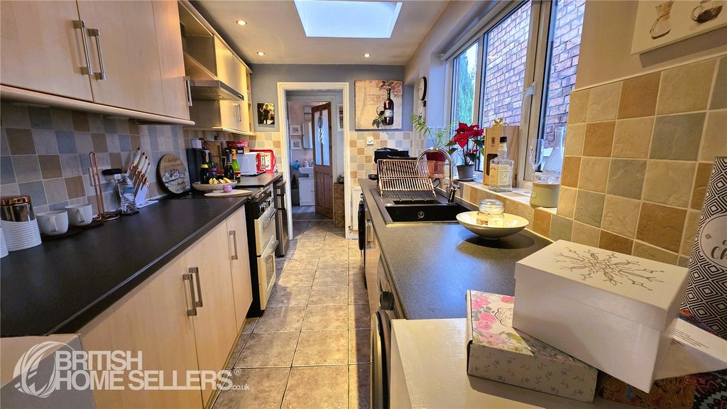 Property photo 3 of 15 Picture No. 13