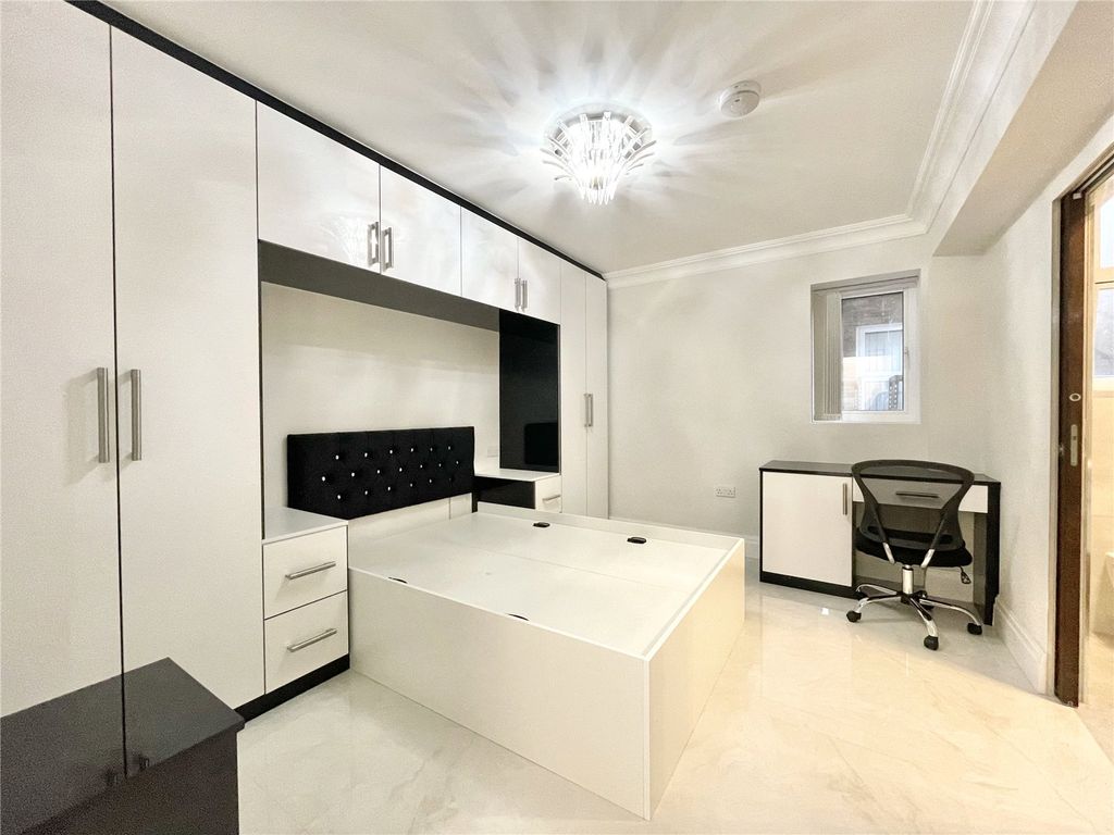 Property photo 3 of 13 Picture No. 13