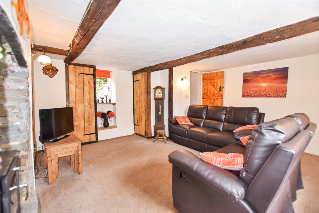 Property photo 3 of 26 Picture No. 13