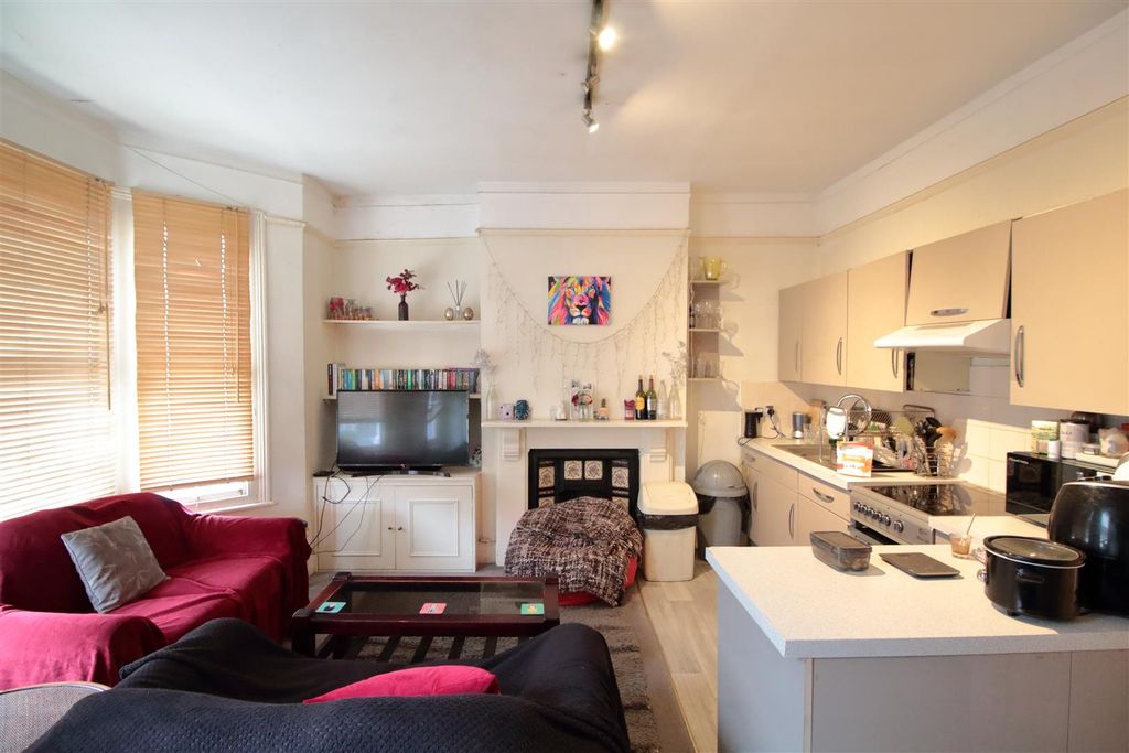 Property photo 2 of 10 Living Room.Jpg