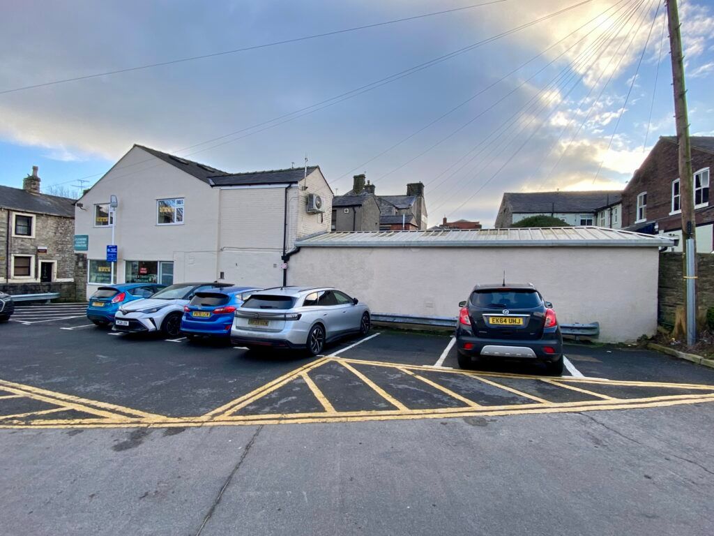 Property photo 3 of 9