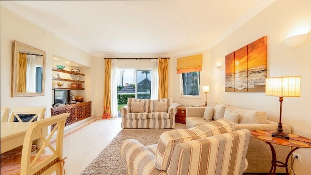 Property photo 2 of 10