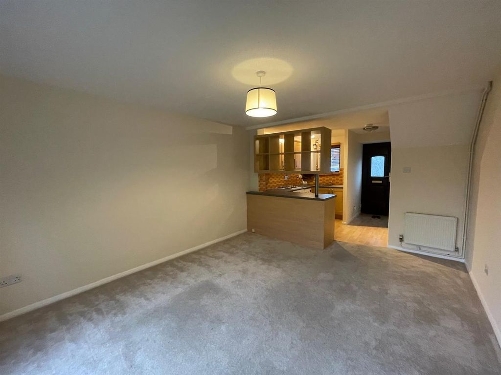 Property photo 3 of 11 62Fa78E0-dab0-4d69-84d7-80509A0B2Ac4.Jpg