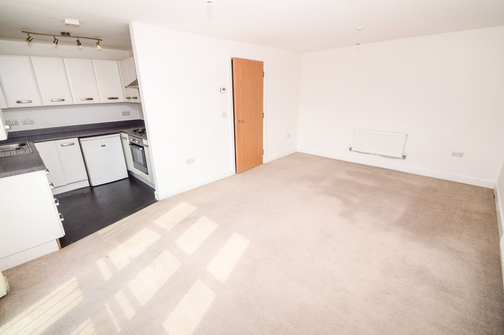 Property photo 3 of 8