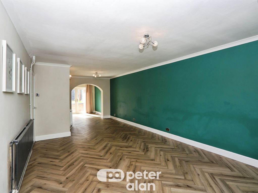 Property photo 3 of 29