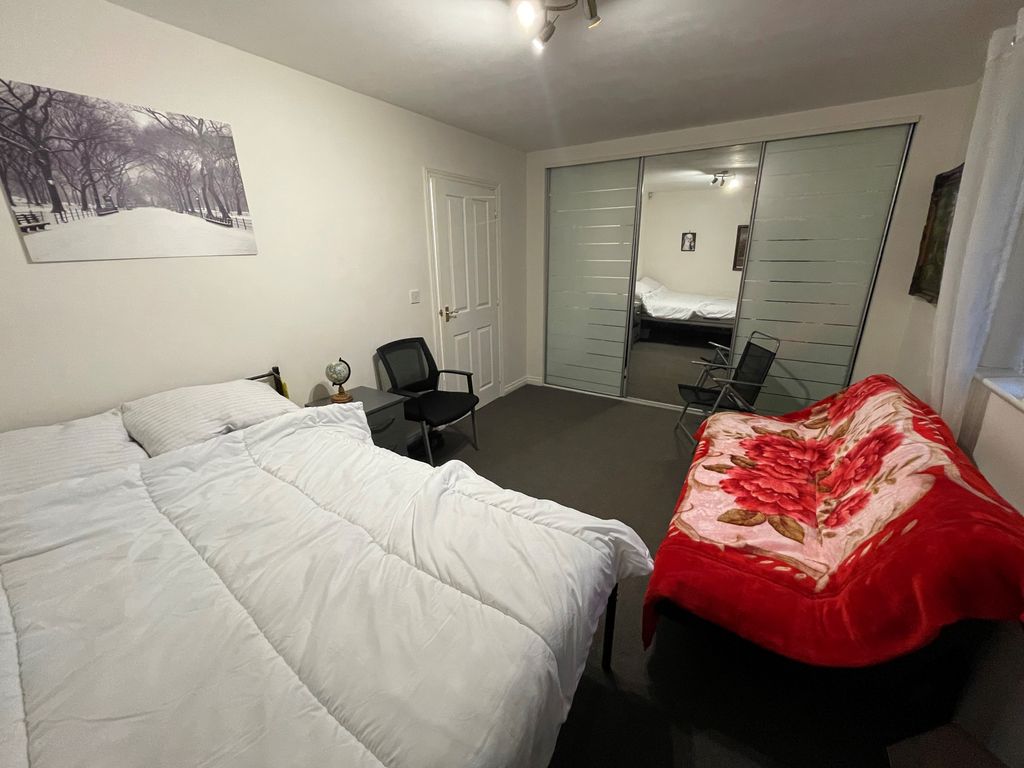 Property photo 3 of 6 Image