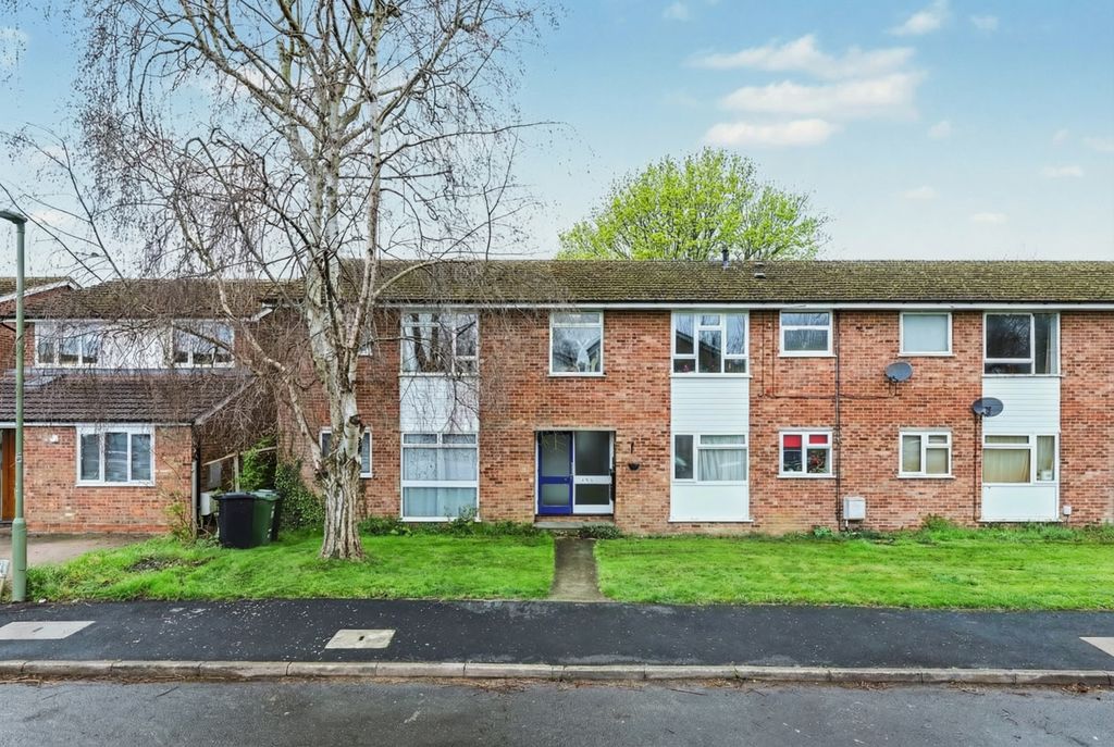 Property photo 1 of 12 Front