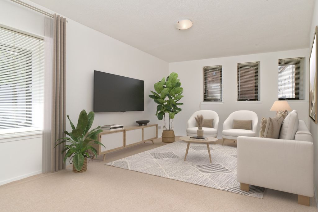 Property photo 3 of 17 4214573