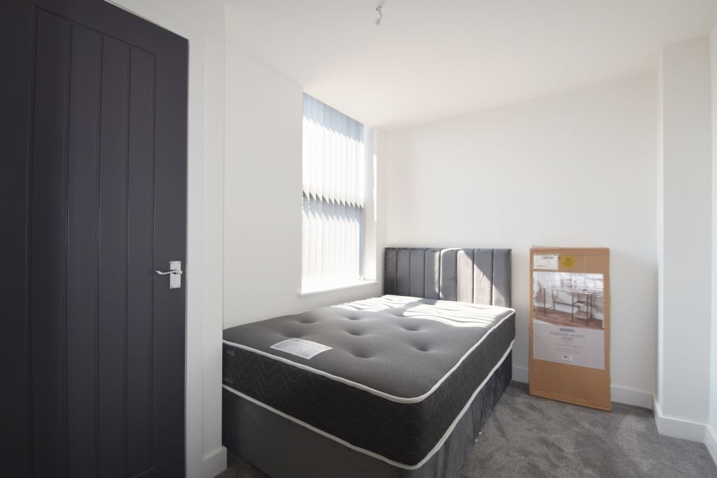 Property photo 3 of 9 Photo 4