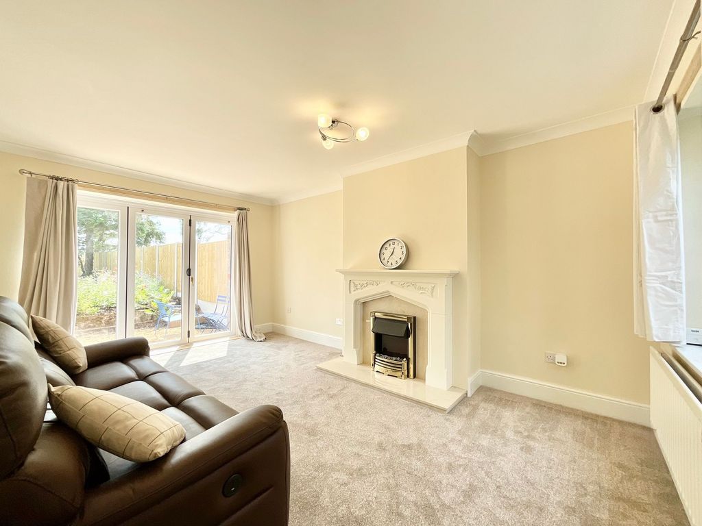 Property photo 3 of 32
