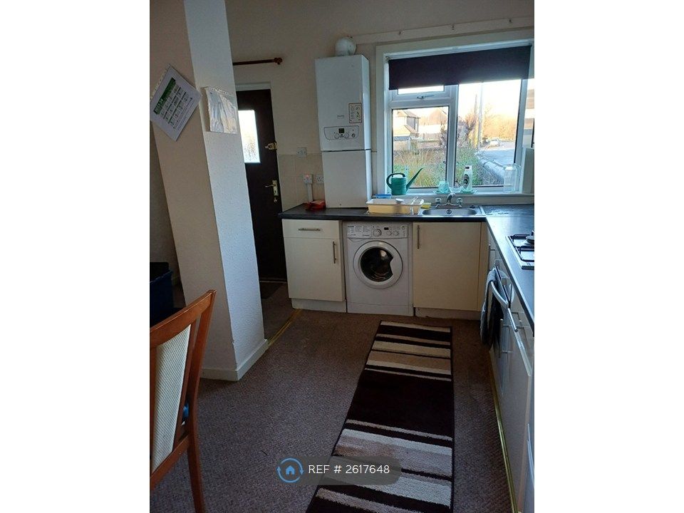 Property photo 3 of 4 Dining Kitchen