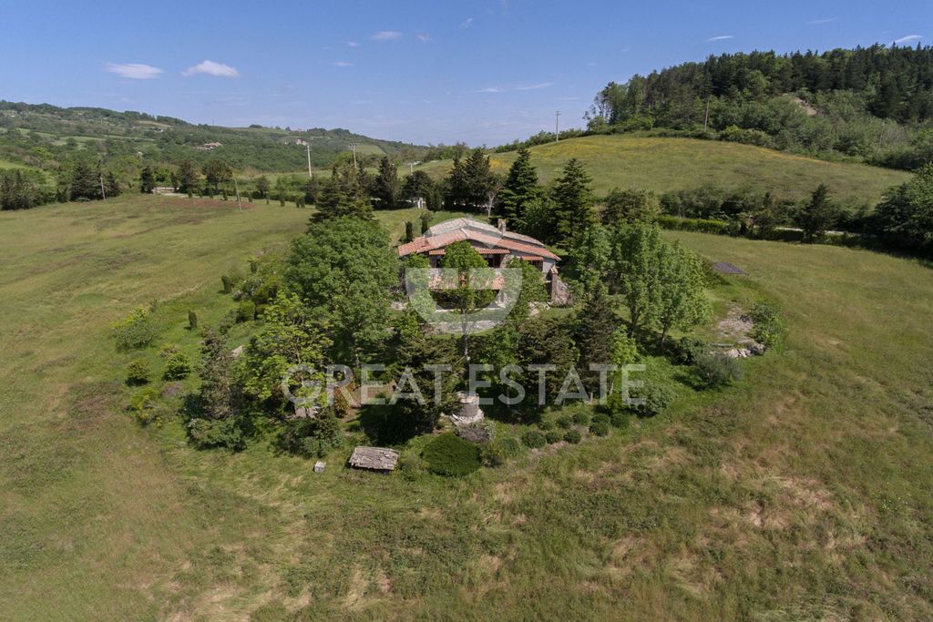 Property photo 3 of 32