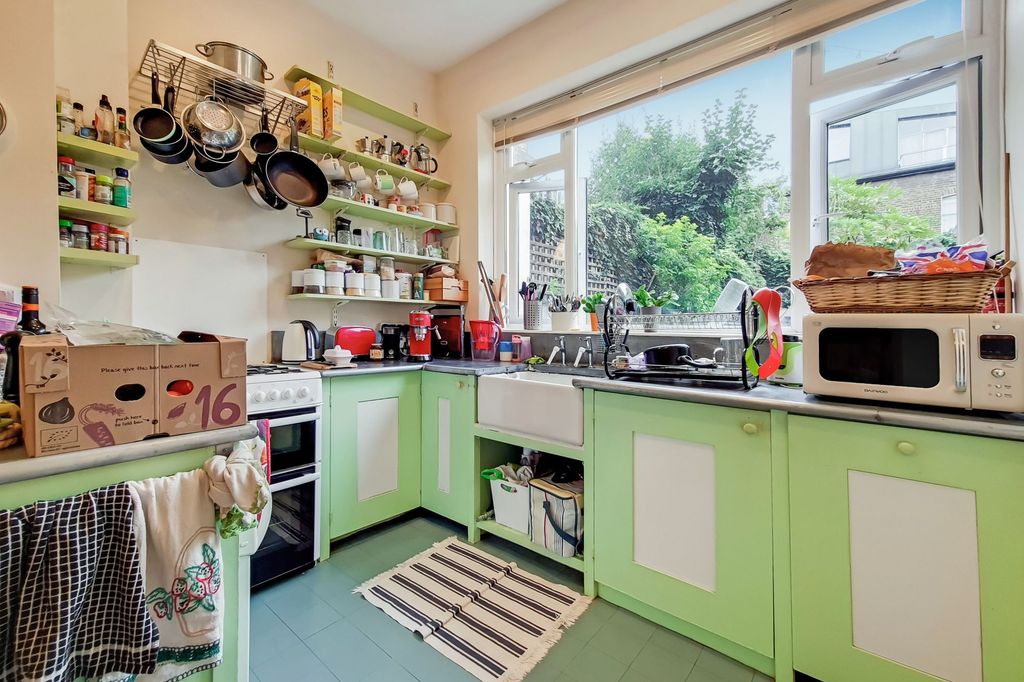 Property photo 3 of 11