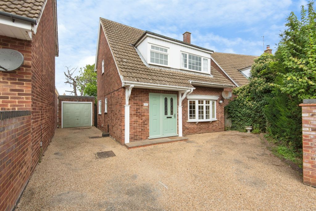 Property photo 2 of 23