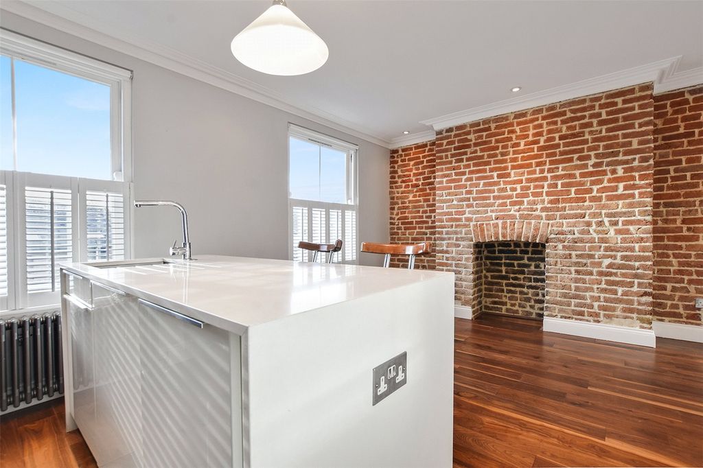 Property photo 1 of 12 Reception/Kitchen