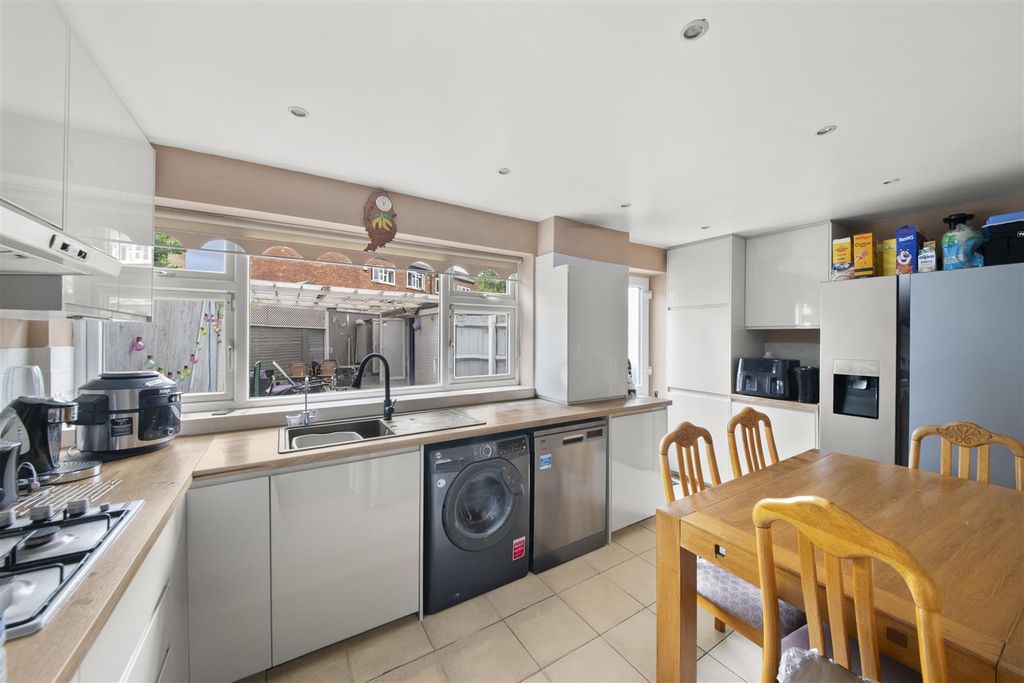 Property photo 3 of 13 3