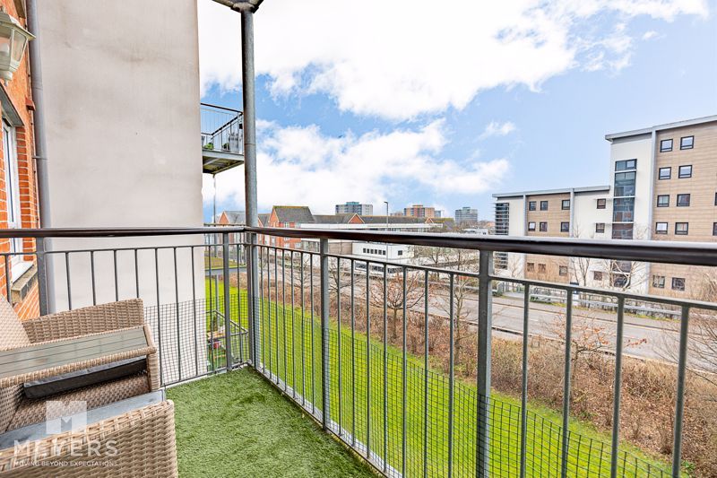 Property photo 2 of 13 Balcony
