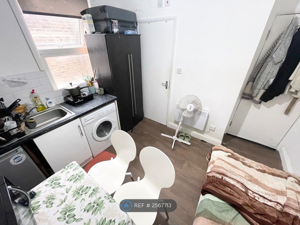 Property photo 1 of 3