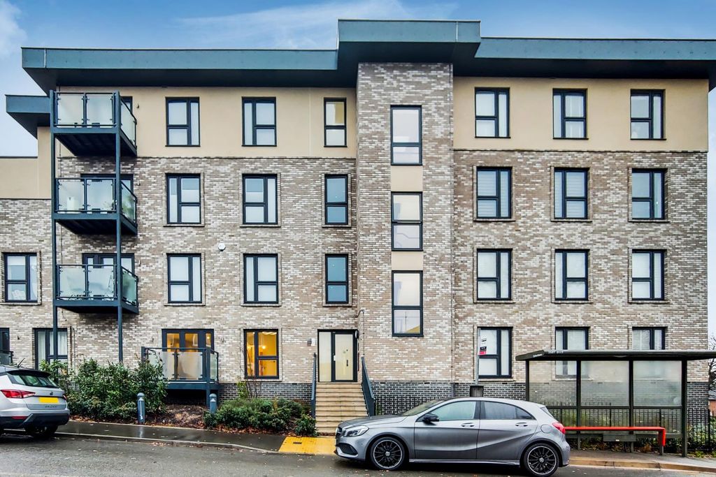 Property photo 1 of 9