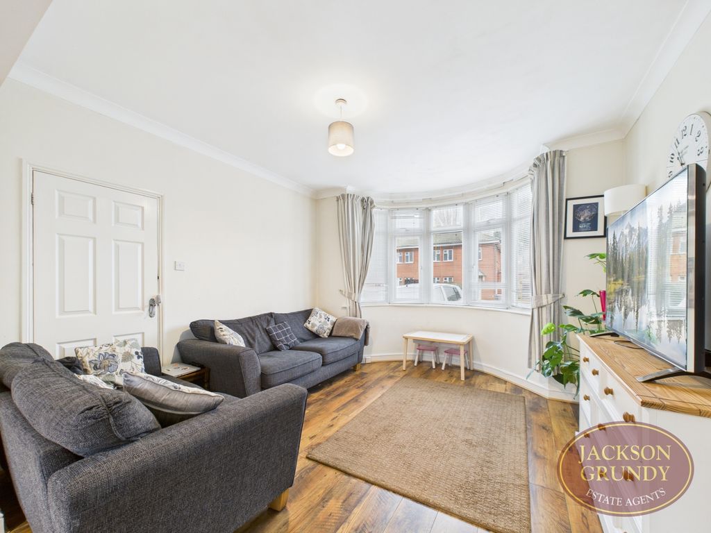 Property photo 2 of 12 Whiteland Road