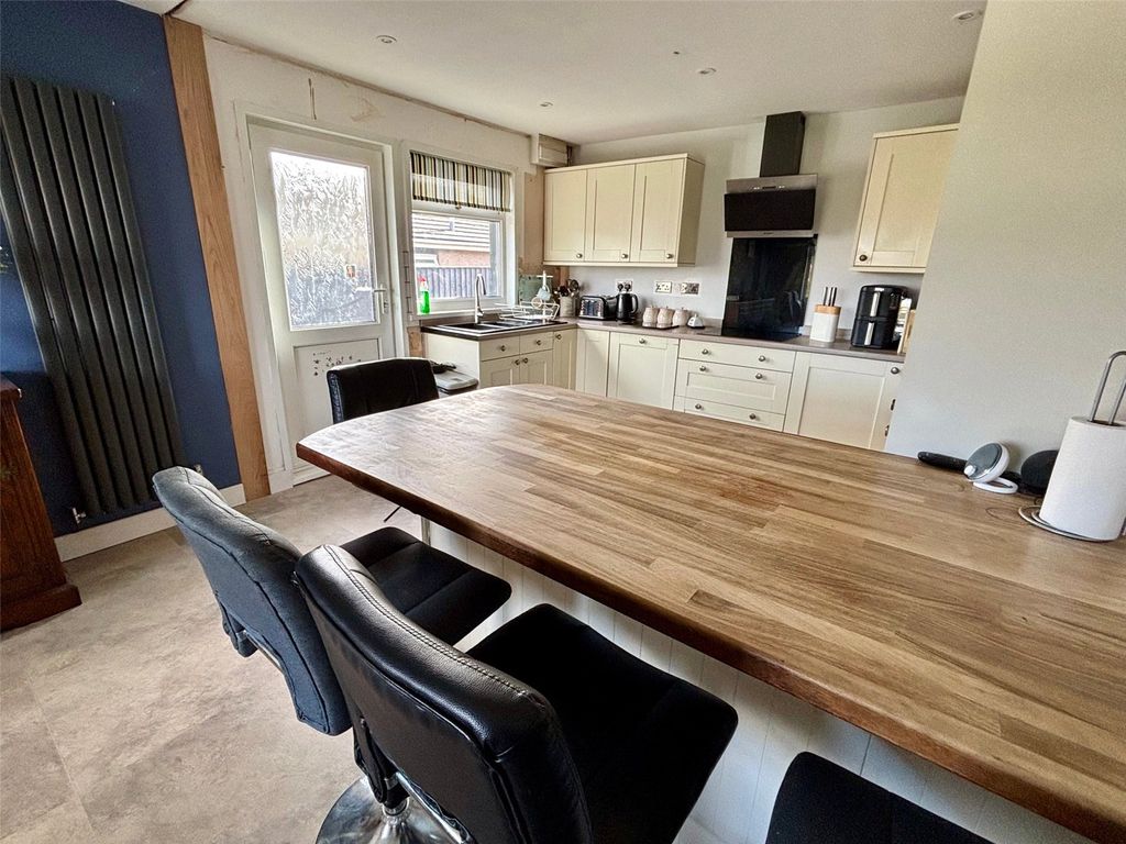 Additional image 21 of 3 bed bungalow for saleSkomer Drive, Milford Haven, Pembrokeshire SA73