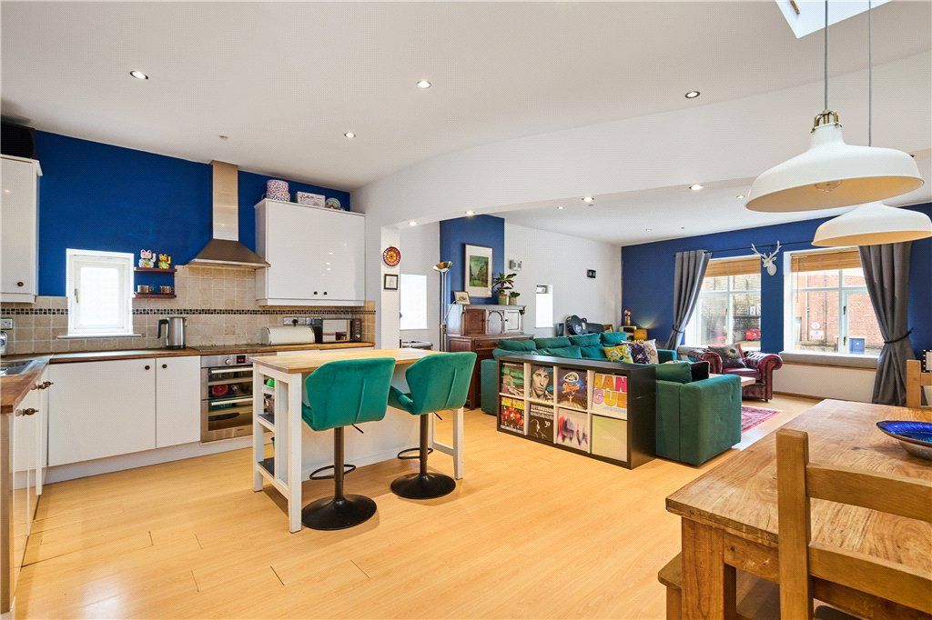 Property photo 2 of 14 Open Plan