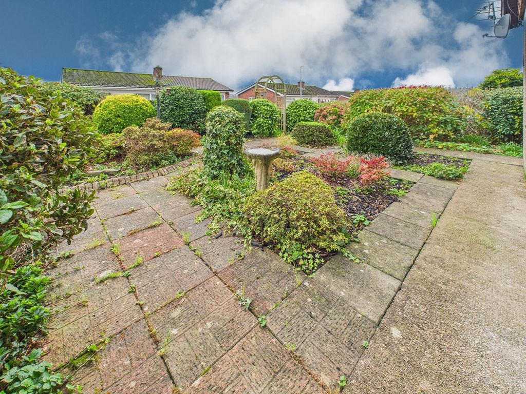 Property photo 2 of 25