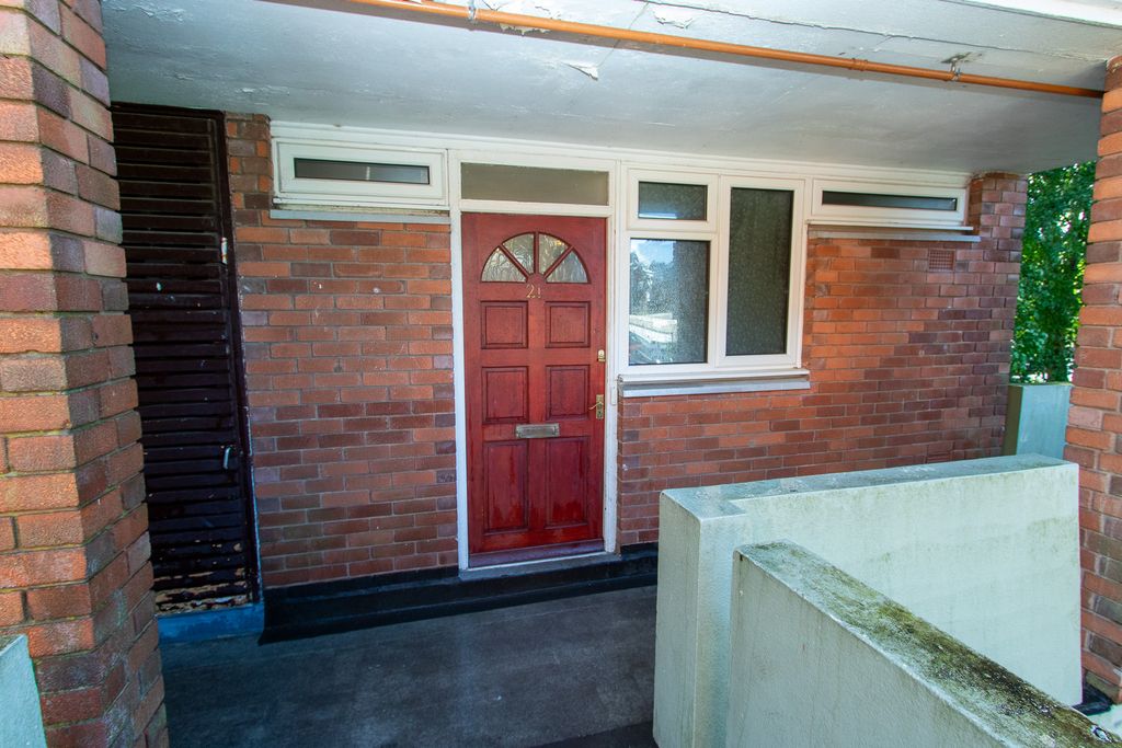Property photo 1 of 24