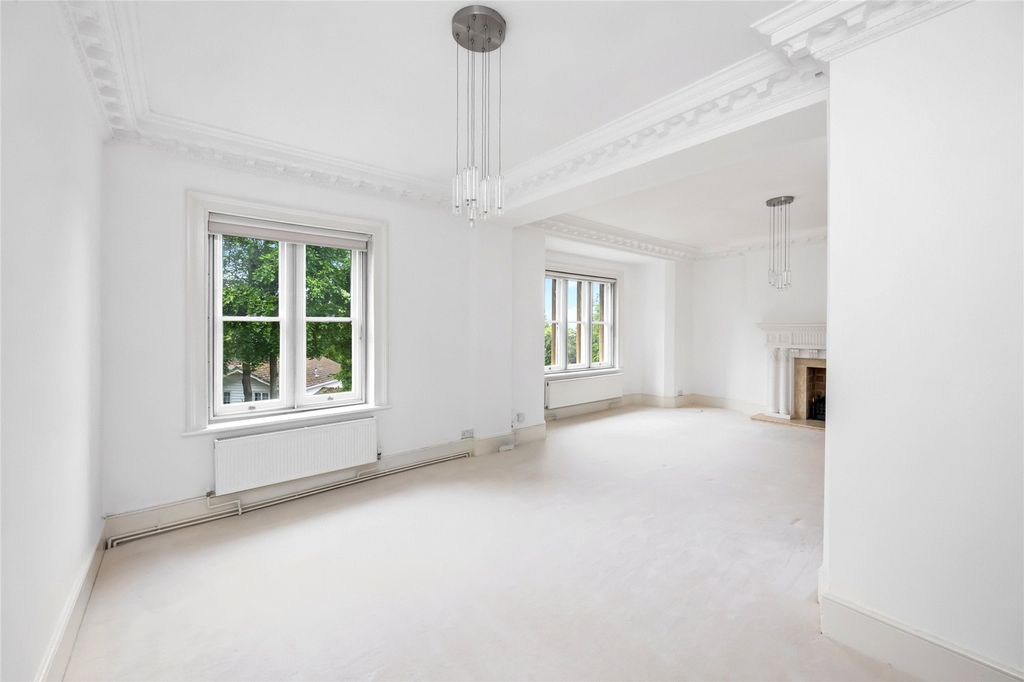 Property photo 2 of 26 Drawing Room