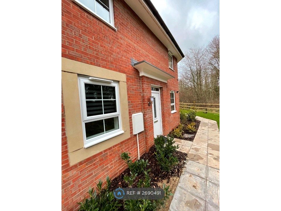 Property photo 2 of 11