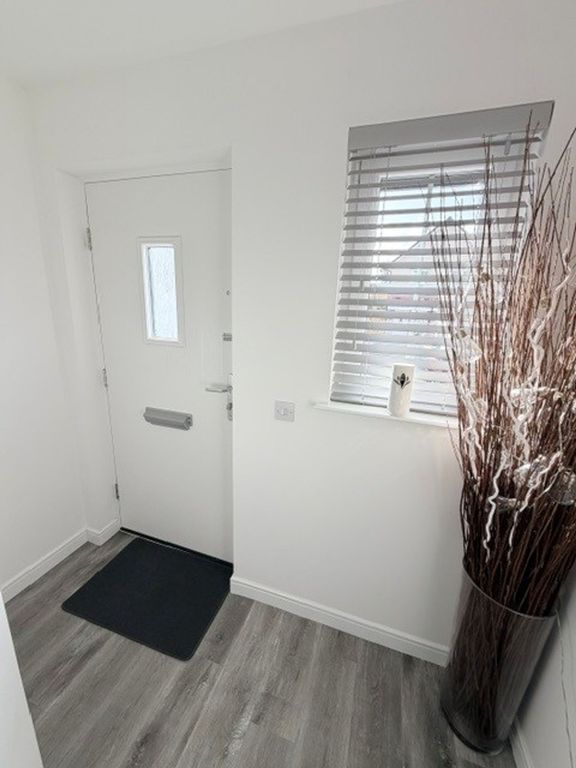 Property photo 3 of 35