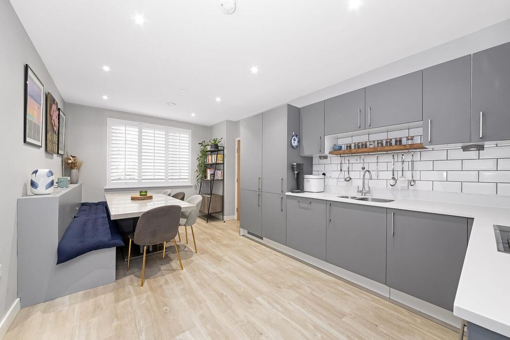 Property photo 3 of 15 Img_3199-1500x1000.Jpg