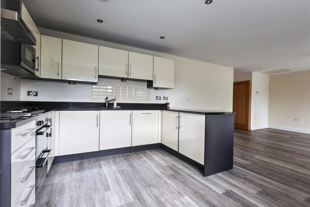 Property photo 3 of 14 Img_5142