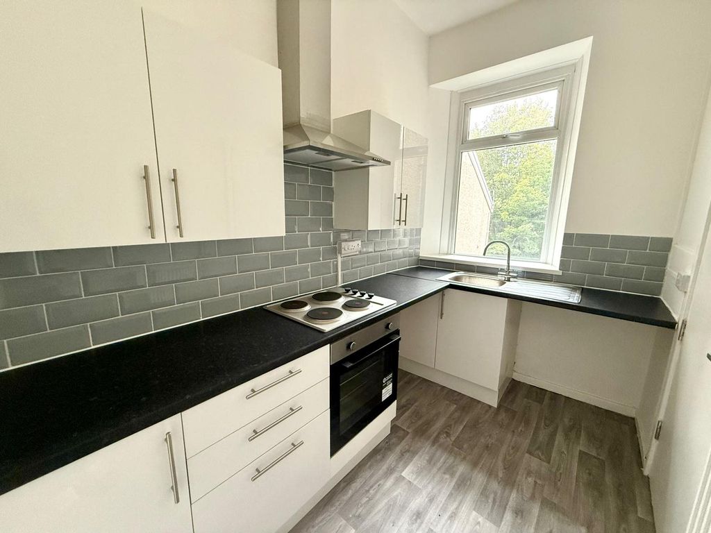 Property photo 1 of 5 Kitchen