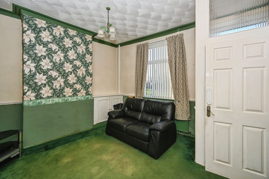 Property photo 3 of 15