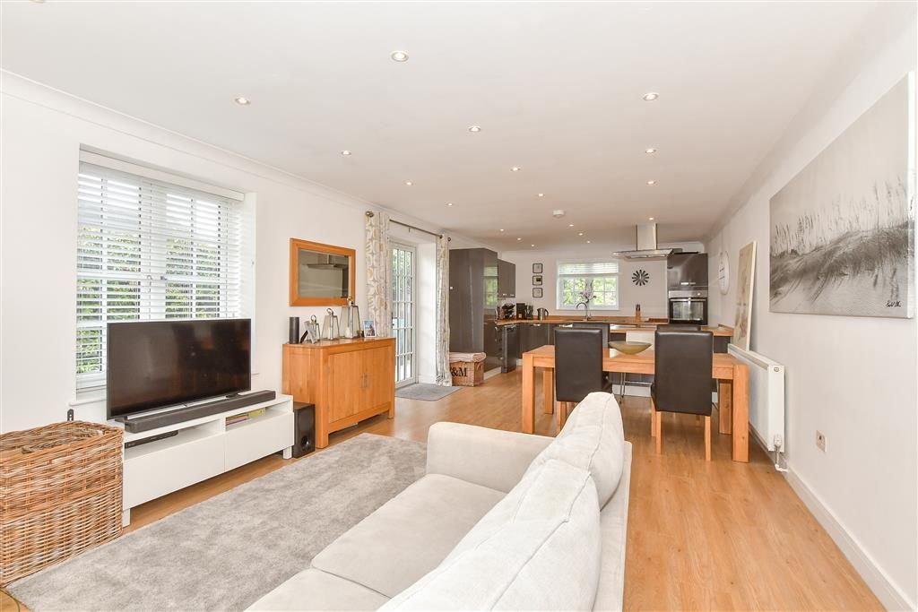 Property photo 1 of 10 Lounge/Kitchen/ Diner