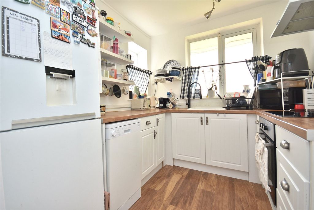 Property photo 3 of 11 Picture No. 09