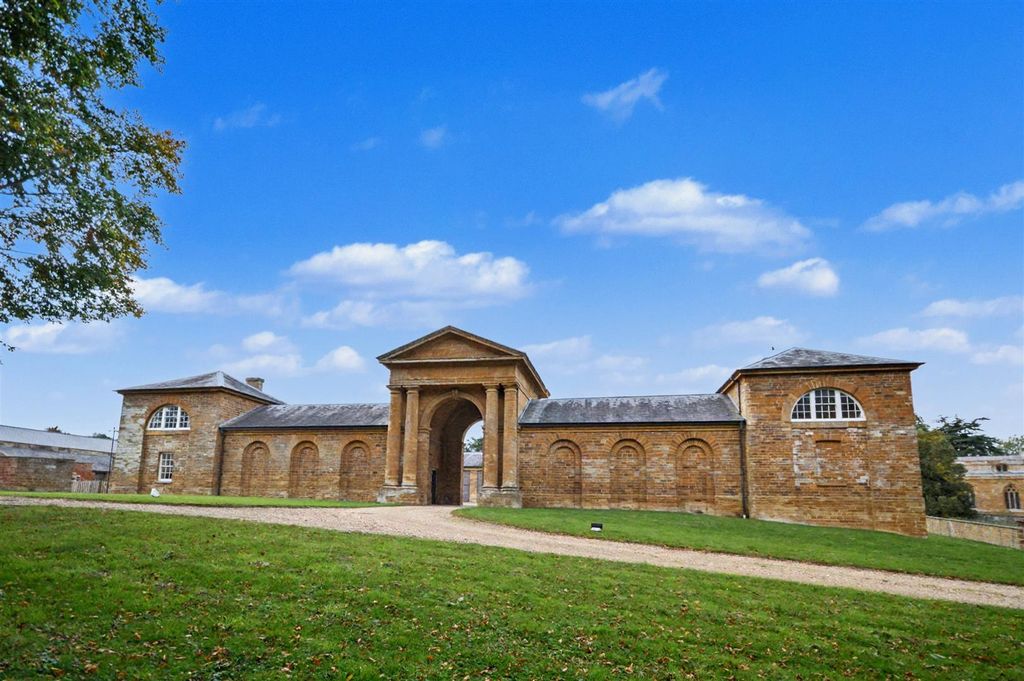 Property photo 1 of 48 Front Elevation