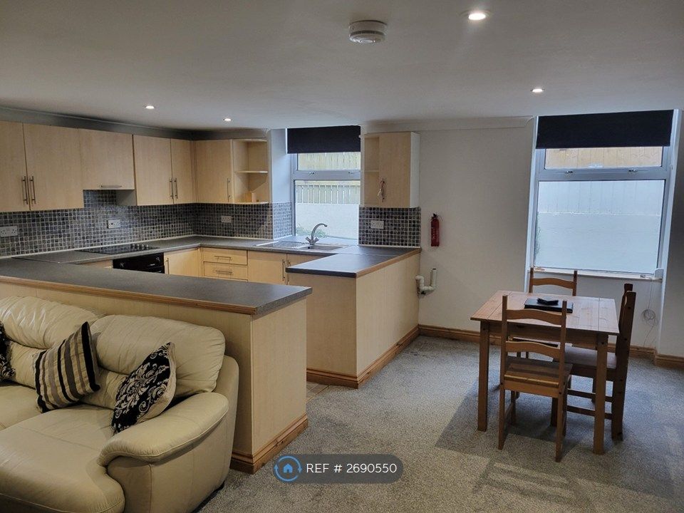Property photo 2 of 15 Open Plan Kitchen Dining Room