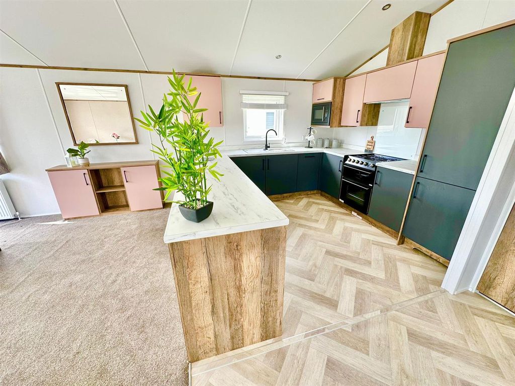 Property photo 2 of 8 Rsy 2.Jpg