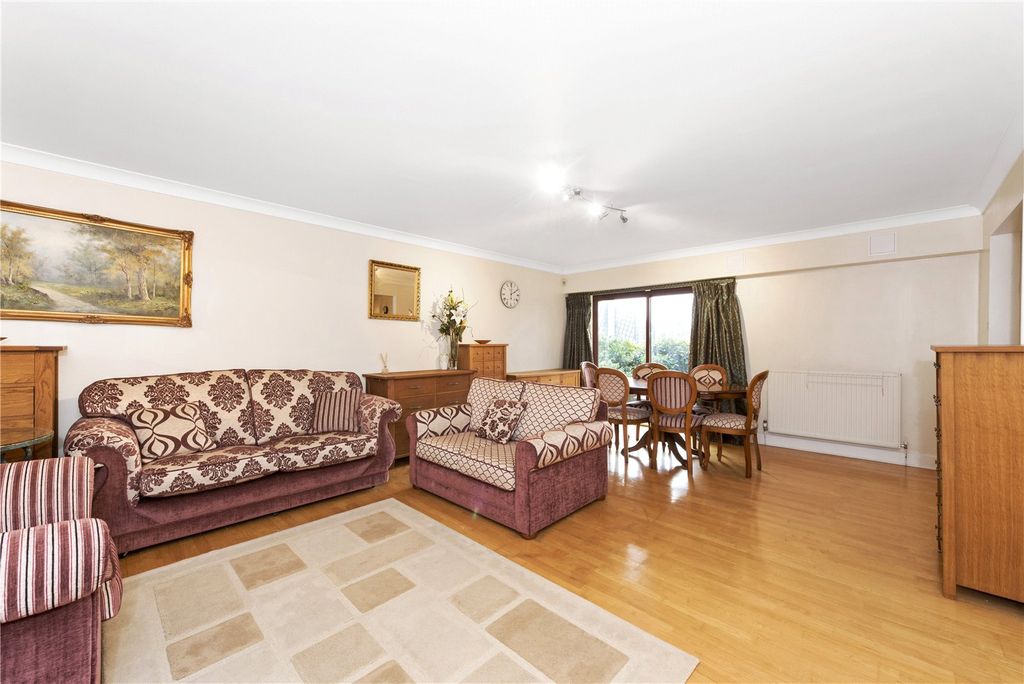 Property photo 1 of 17 Picture No. 08