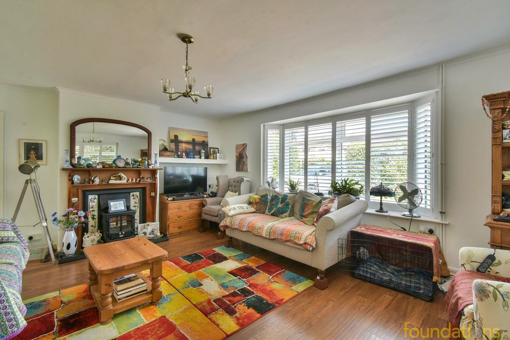 Property photo 3 of 26