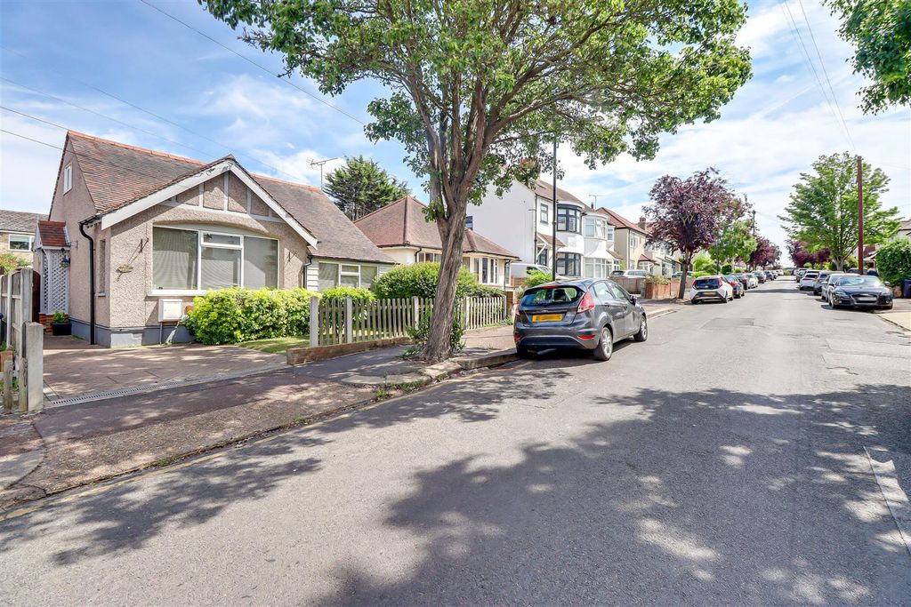 Property photo 1 of 19