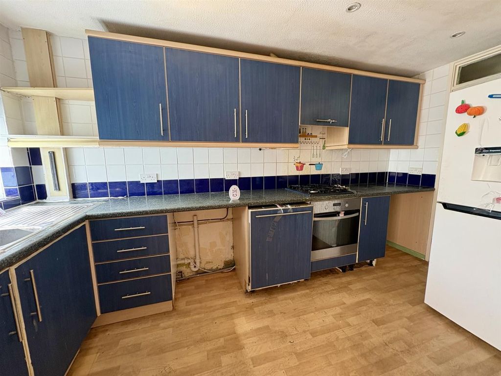 Property photo 3 of 13 7.Jpg