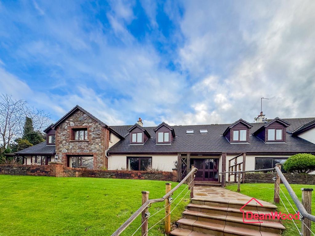 Property photo 1 of 19 Untitled-289.Jpg