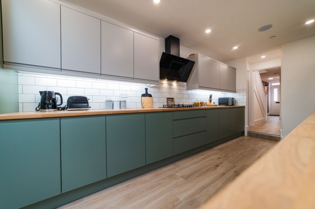 Property photo 2 of 11 5269