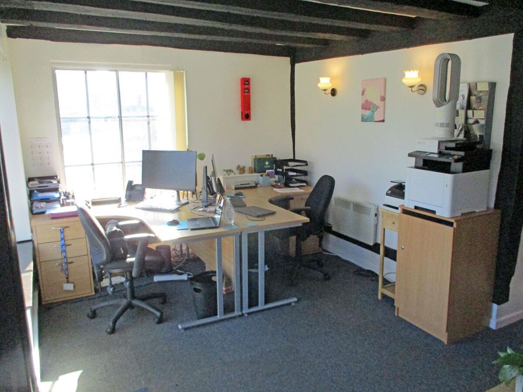 Property photo 2 of 3 21, Uckfield